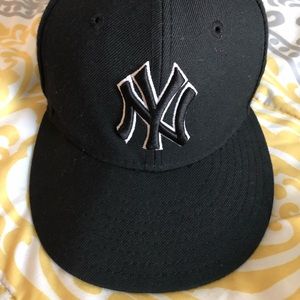 🌷NY Fitted Cap🌷
